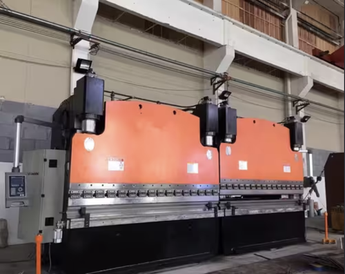 son şirket davası hakkında Taylandlı Müşteri, 6400 mm Bükme Kapasiteli 4000 KN Hidrolik CNC Tandem Abkant Pres ile Çelik İmalatını Güçlendiriyor
