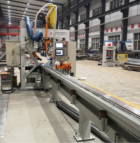 Highmast ve monopole dikiş kaynak makinesi