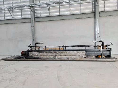 Latest company news about 20 Ağustos 2021'de Tayland müşterisinin atölyesine teslim edilen 8m hatlı ışık direği makineleri