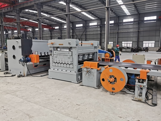 Good price 8m ışık direği boyuna kesme hattı konik dilme hattı çevrimiçi