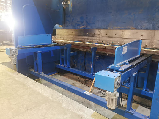 Good price CNC Hidrolik Pres Fren çalışma masası uzunluğu 13 direği çevrimiçi