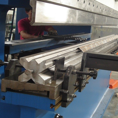 2×320T CNC Tandem Hidrolik Pres Fren Makinesi DA53T Kontrol Sistemi ile