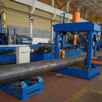 Sokak Lambası Direkleri için 30Ton 3M Kablosuz Uzaktan Kumanda Direği Doğrultma Makinesi