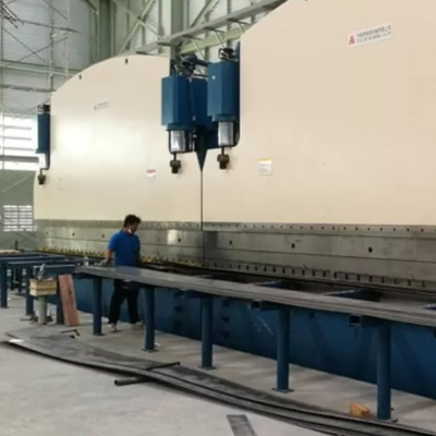 Ağır Görevli 2×650Ton 7M CNC Tandem Pres Frenleri Uzun Tapered & Sekizgen Hafif direği Üretimi için