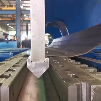 Ağır Görevli 2×650Ton 7M CNC Tandem Pres Frenleri Uzun Tapered & Sekizgen Hafif direği Üretimi için