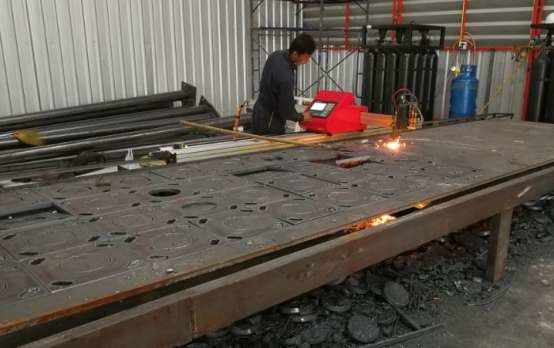 CNC Taşınabilir Alev Kesme Makinesi, Işık Kutup Baz Tabak Kesmek için Işık Kutup Makinesi