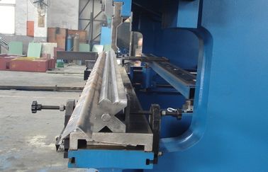 2-WE67K-300/6000 DA53T kontrolü ile CNC baskı fren makinesi