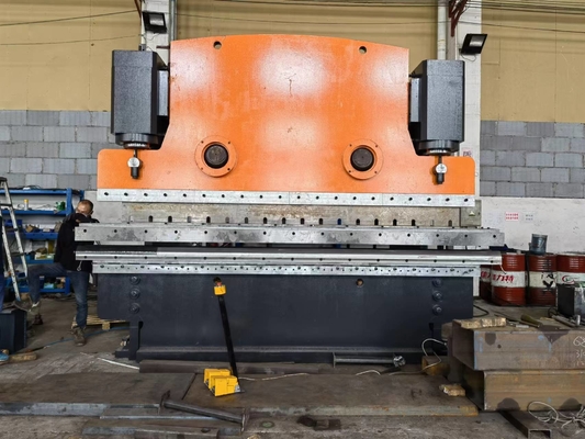 İyi bir fiyat. 6000 KN Normal Basınçlı Abkant Pres Makinesi, Bükme Hızı 5mm/s ve Sac Uzunluğu 2200-7000mm çevrimiçi